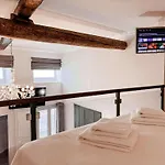 Centro - Luxury At Center Pylos