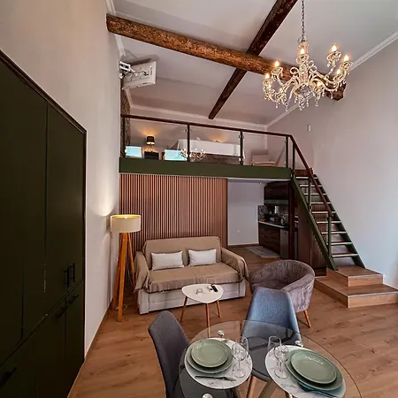 Centro - Luxury At Center Pylos