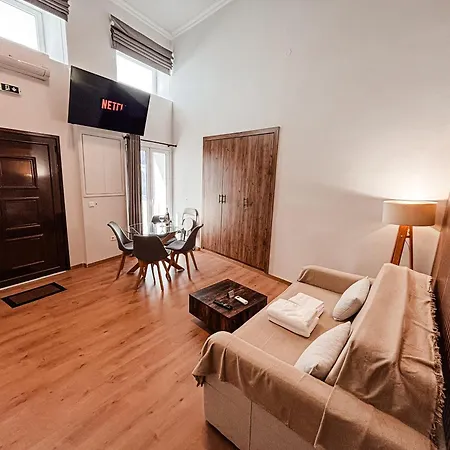 Centro - Luxury At Center Pylos